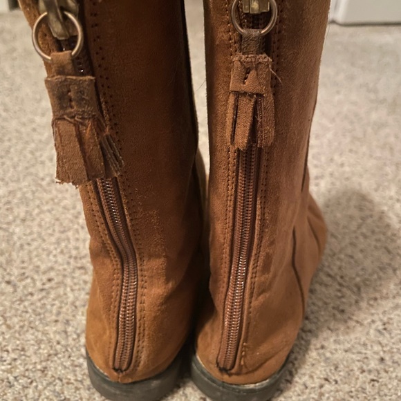 Little girl brown boots - Picture 2 of 3